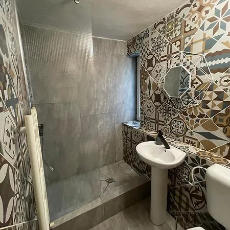 Art Govora Apartament *